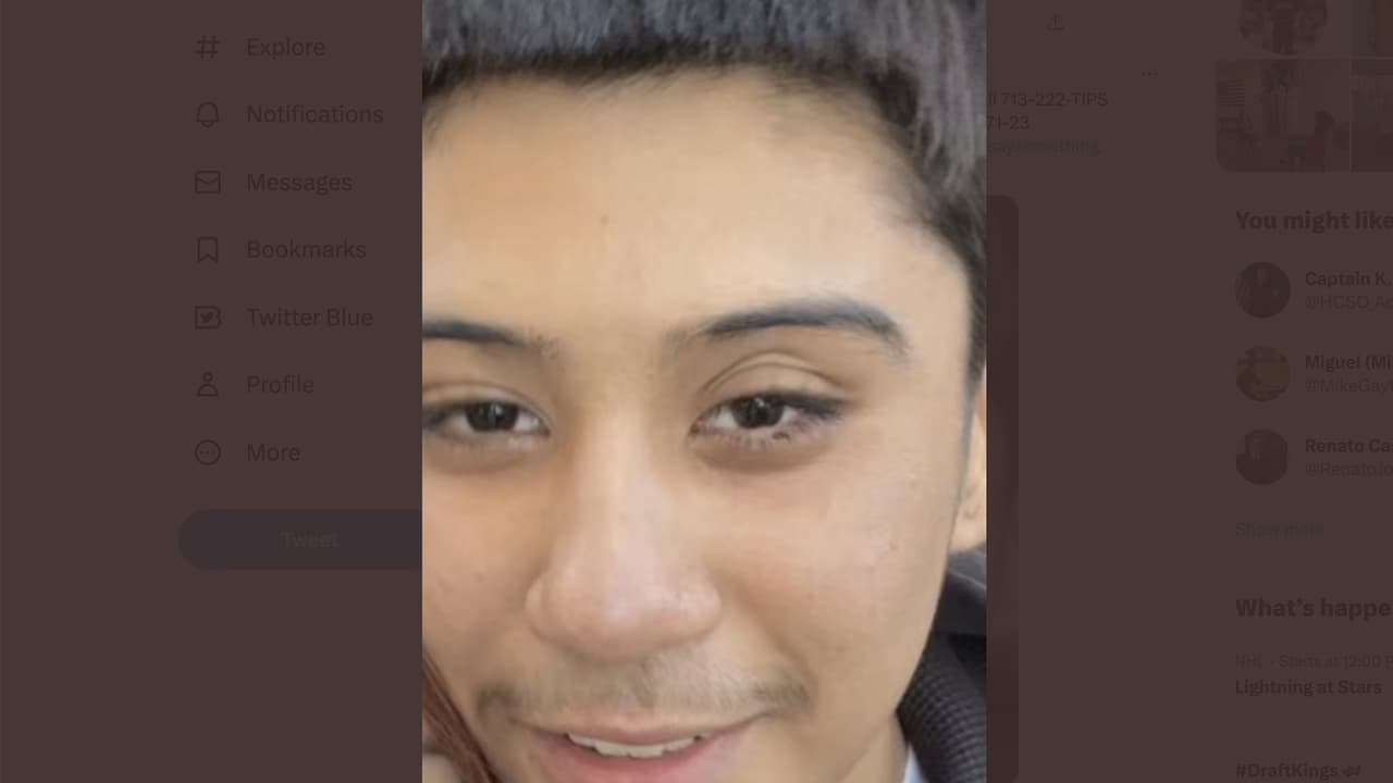 Este miércoles comienzan los servicios fúnebres en honor a
<b><a href="https://www.univision.com/local/houston-kxln/carlos-lugo-muerte-desapariciones-texas-equusearch-houston" target="_blank">Carlos Lugo</a></b>, de 14 años, menor cuyo cuerpo fue hallado dos semanas después de haber sido reportado como desaparecido en el área de Houston.