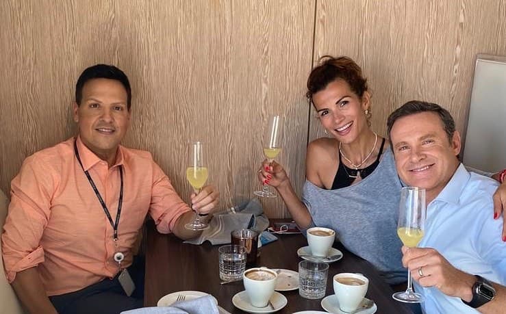 Y para Alan y Cristy, también fue un motivo de celebración, por el gran cariño que le tienen al presentador venezolano.
