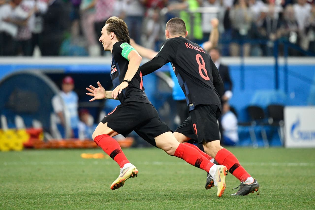 Luka Modric anotó un cobro en la definición por penales y falló uno en los tiempos extra durante el partido de octavos de final entre Croacia y Dinamarca.