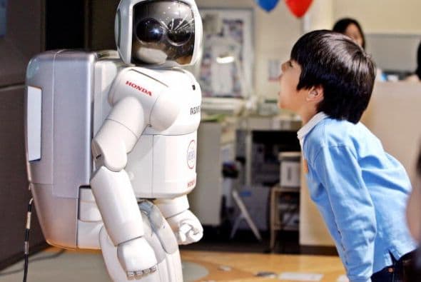 Por esa razón, si una persona se atraviesa en su camino él puede hacerse a un lado.