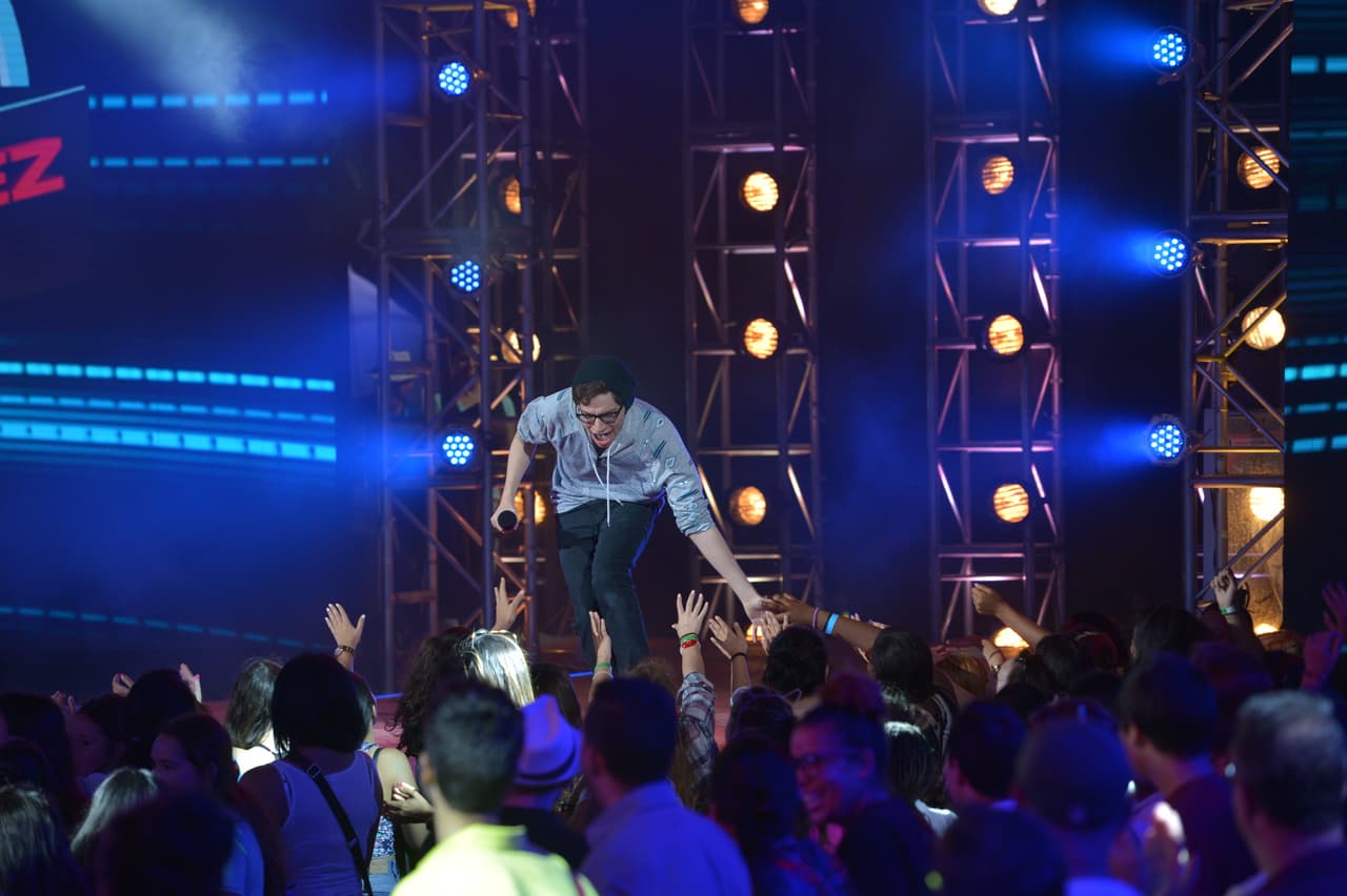 Kevin logró el 78% de los votos y la ovación de las fans que corearon junto a él "All of me" de John Legend. Este chico logró su misión: ser único y diferente.