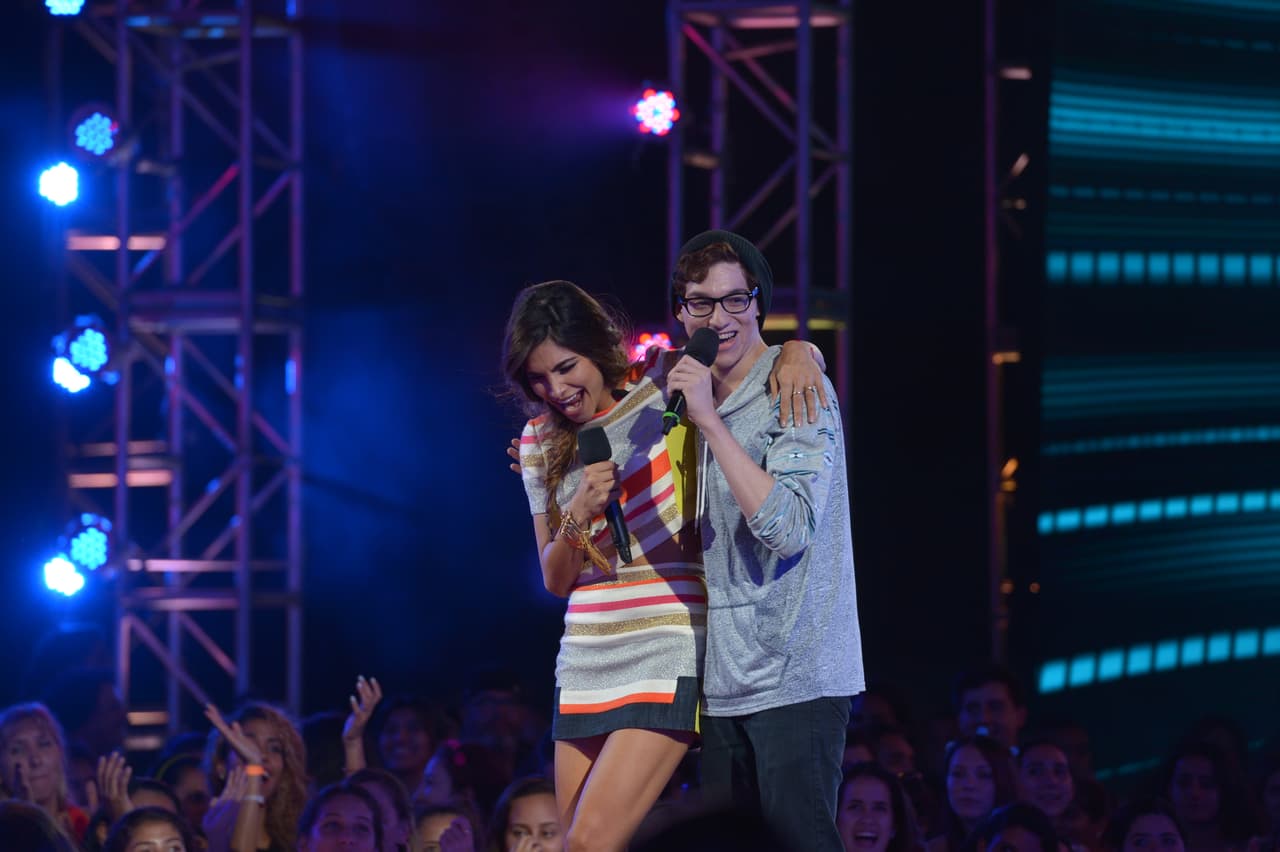 Kevin logró el 78% de los votos y la ovación de las fans que corearon junto a él "All of me" de John Legend. Este chico logró su misión: ser único y diferente.