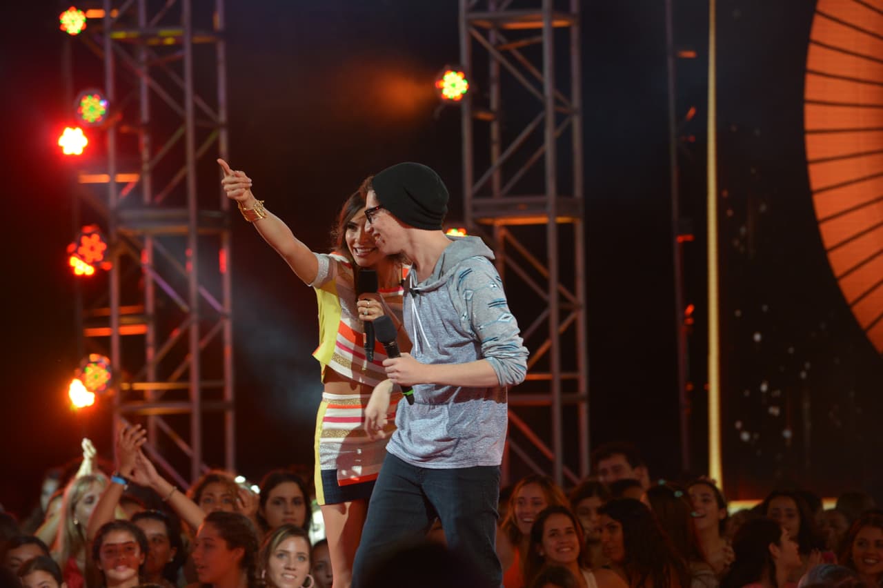 Kevin logró el 78% de los votos y la ovación de las fans que corearon junto a él "All of me" de John Legend. Este chico logró su misión: ser único y diferente.