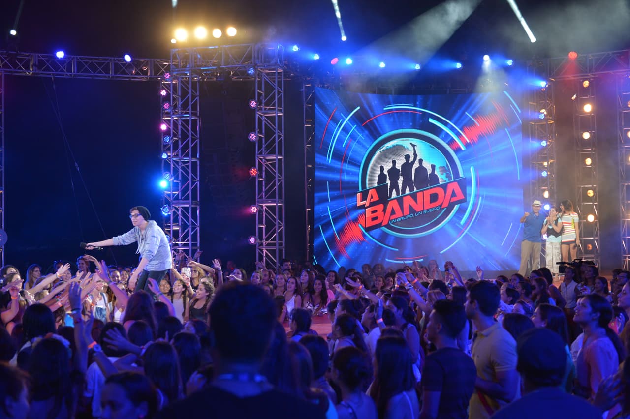 Kevin logró el 78% de los votos y la ovación de las fans que corearon junto a él "All of me" de John Legend. Este chico logró su misión: ser único y diferente.