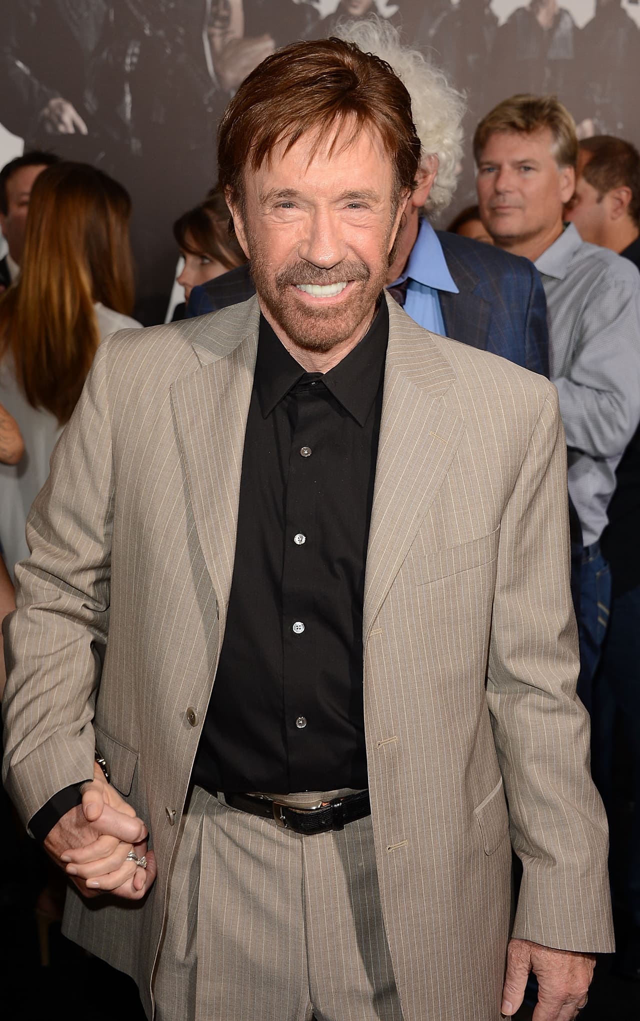 <b>Chuck Norris</b>: el hombre invencible en el cine norteamericano en 1968, ganó el Campeonato Profesional Mundial de peso medio en karate y no perdió hasta 1974, cuando se retiró.
<br>