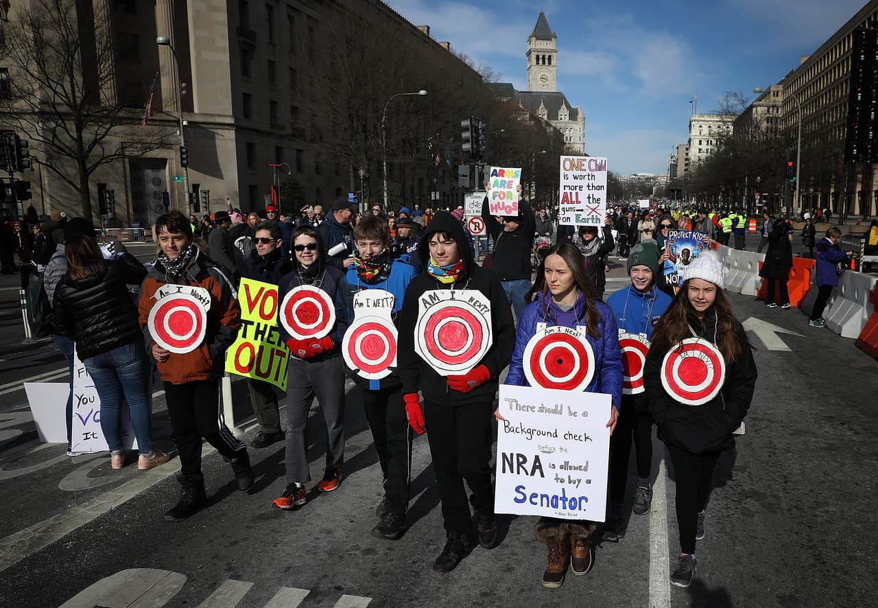 Se espera que hasta medio millón de estadounidenses participen en la manifestación convocada por estudiantes.