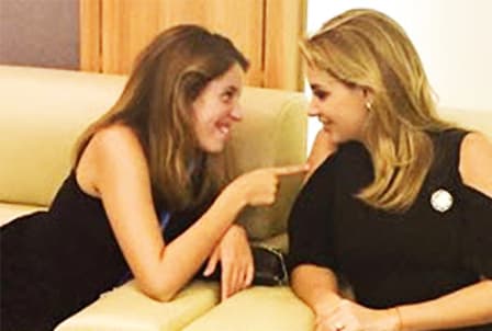 "Entonces organizó un viaje, creo que a Nueva York , se fue y se formó y el estado mayor presidencial (decía), 'señora, por favor, por acá, sus maletas'".