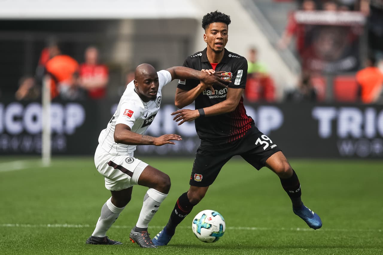 El Bayer Leverkusen llegaba a este juego en el cuarto lugar de la Bundesliga –con cupo a Champions League– y el Eintracht Frankfurt en el quinto lugar –con cupo a Europa League–.