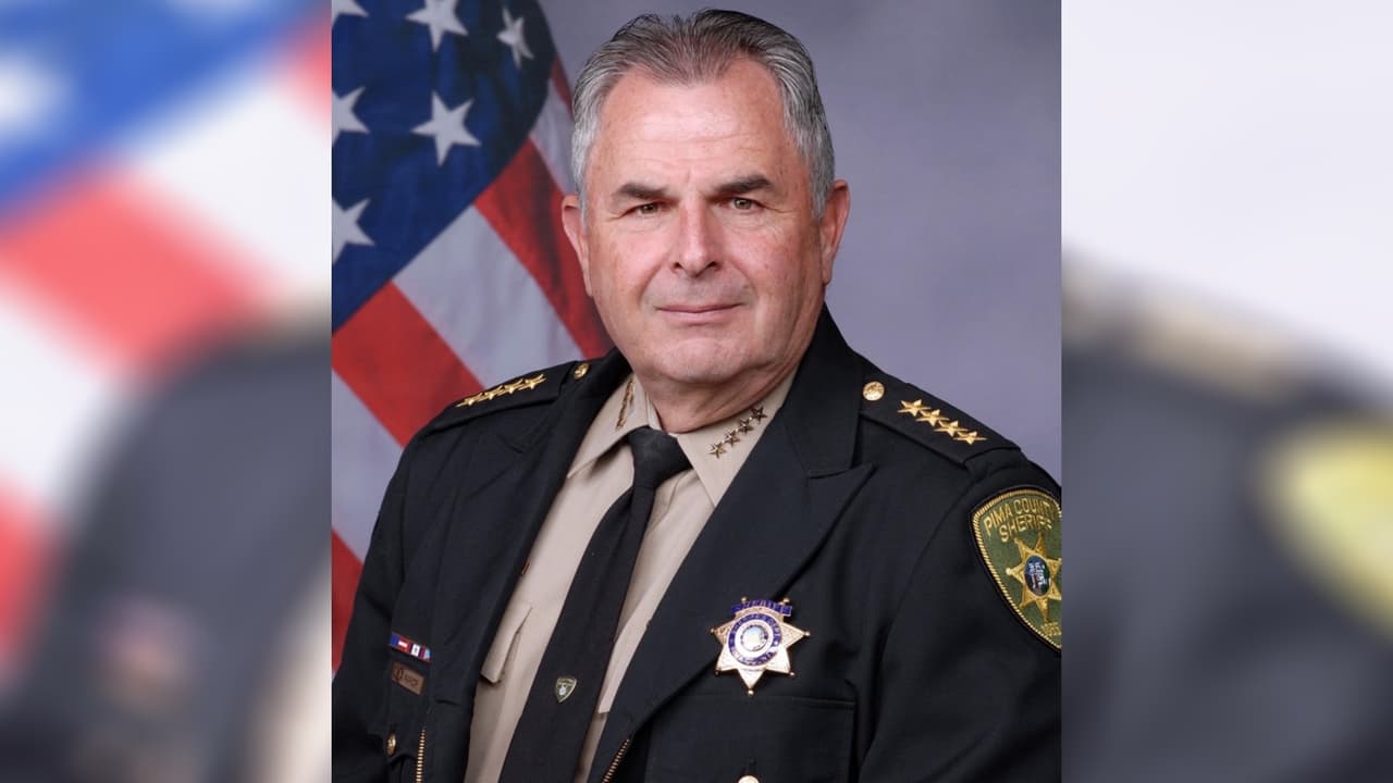 "Sería prematuro conceder la elección con el conteo tan ajustado": Mark Napier, sheriff del condado Pima