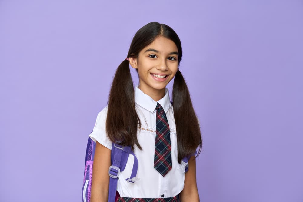 Sea cual sea el caso al que te enfrentes en el nuevo ciclo escolar, que los chicos sigan en casa o los hagan ir a clases presenciales, recuerda siempre usar cubrebocas, gel desinfectante y acudir al médico ante el menor síntoma de contagio. ¡Esto aún no acaba! A cuidarse todos...