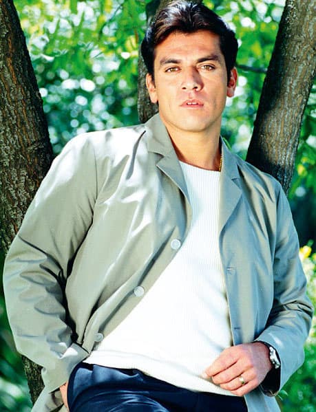 <b><a href="http://www.univision.com/temas/jorge-salinas">Jorge</a></b> se llamaba Ángel dentro de la historia.