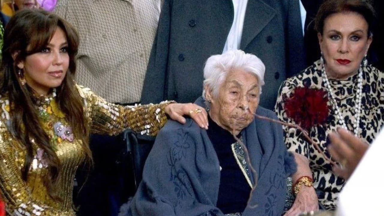 Muere doña Eva Mange, abuela de Thalía y Laura Zapata