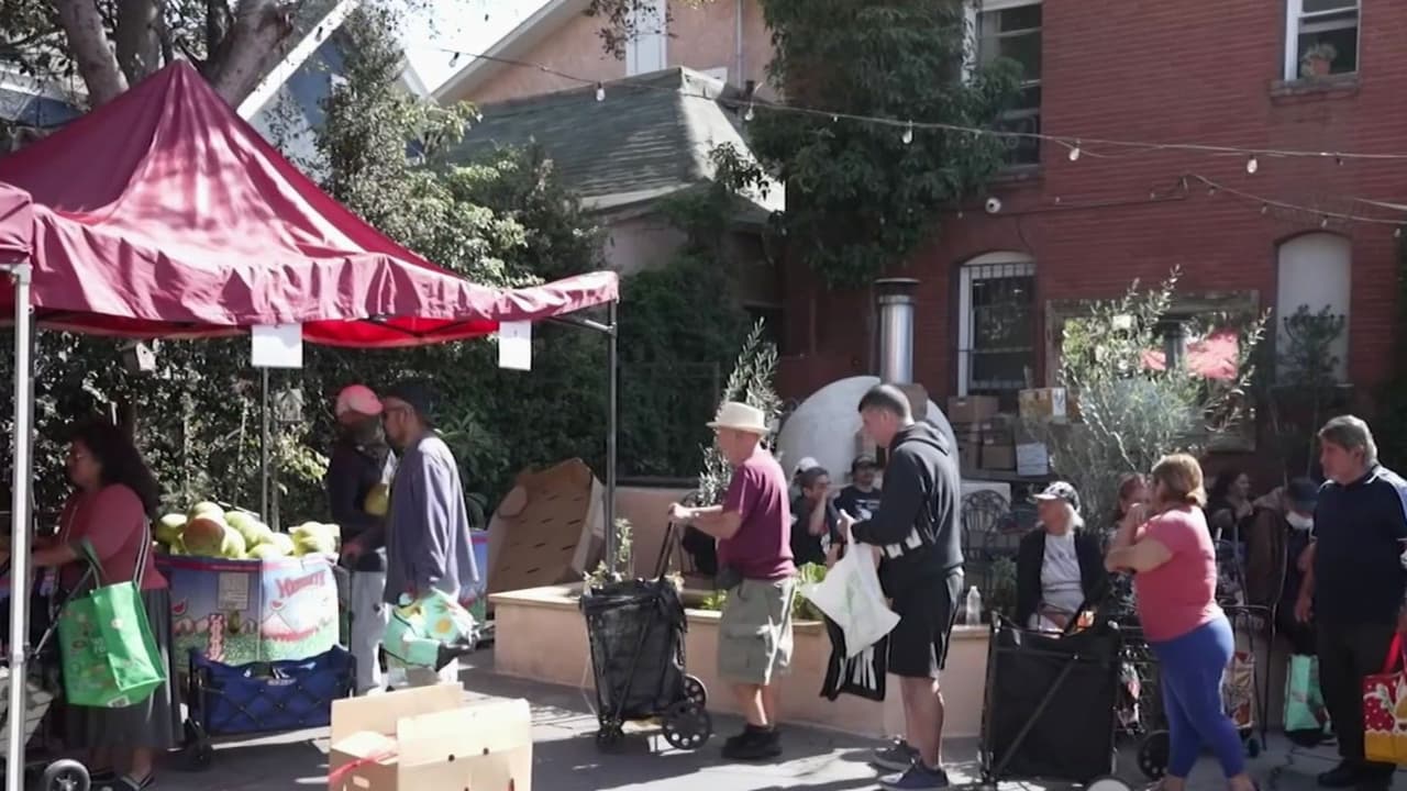 Cambios en el programa SNAP dejan a más de 5 millones fuera: Así se refleja en centros de distribución de alimentos