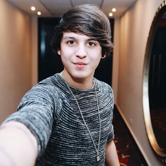 El primero en ser elegido por los jueces para formar CNCO fue Christopher Vélez; posteriormente, se sumaron (en orden) Richard Camacho, Joel Pimentel, Erick Brian Colon y Zabdiel de Jesús.