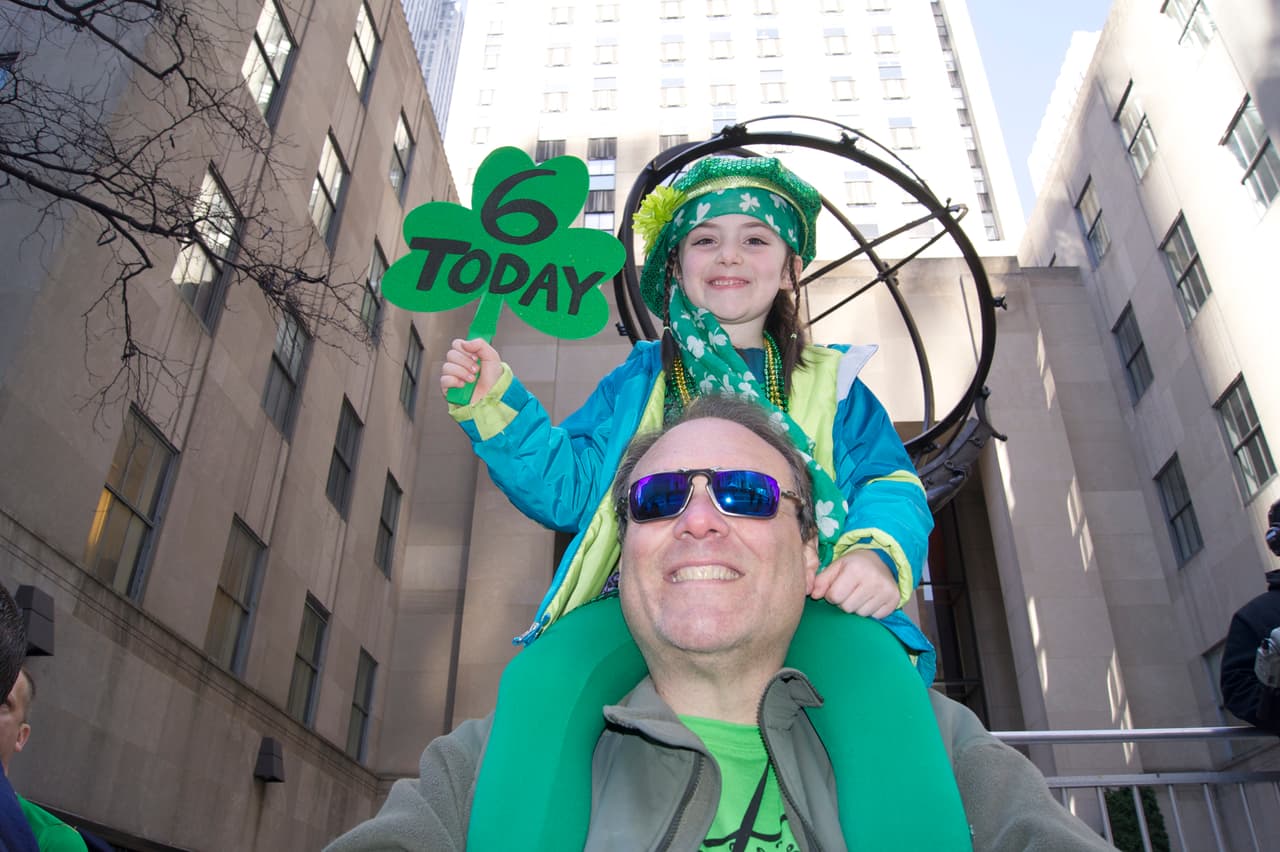 Una niña celebró su sexto aniversario en la celebración de San Patricio.