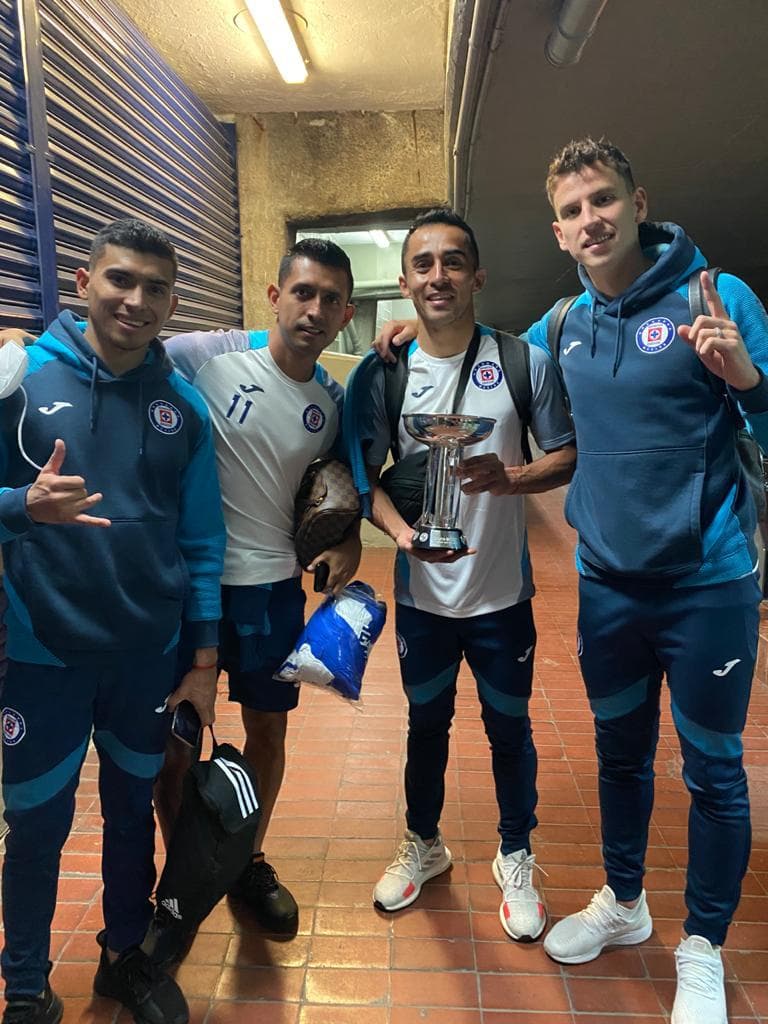 Los jugadores de la Máquina celebraron en sus redes sociales tras haber conseguido el títlo de la Copa GNP por México.