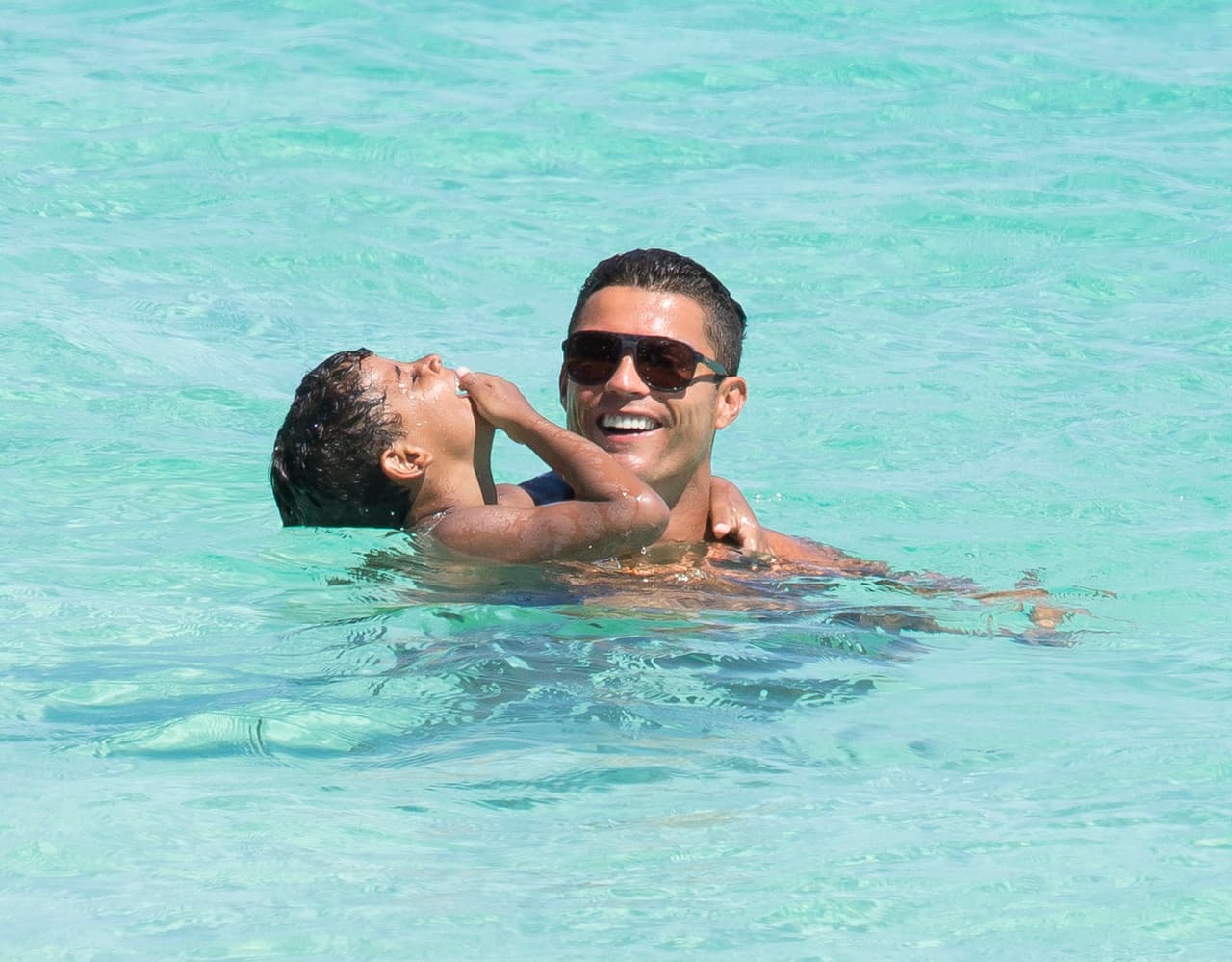 Así se relaja el futbolista antes del inicio de la temporada en Europa.