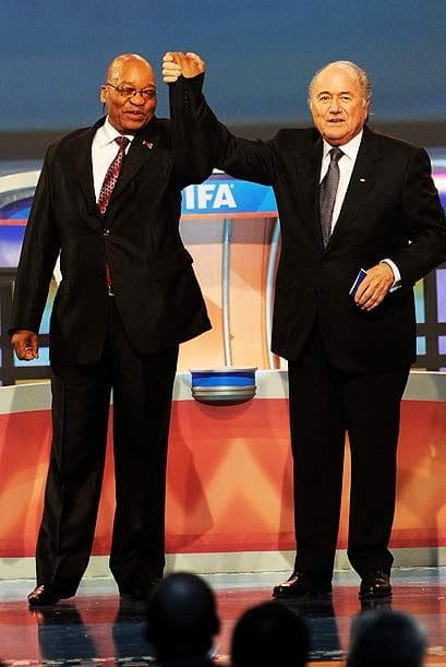 El Presidente sudafricano Jacob Zuma, recibó al máximo líder de la FIFA, Sepp Blatter.