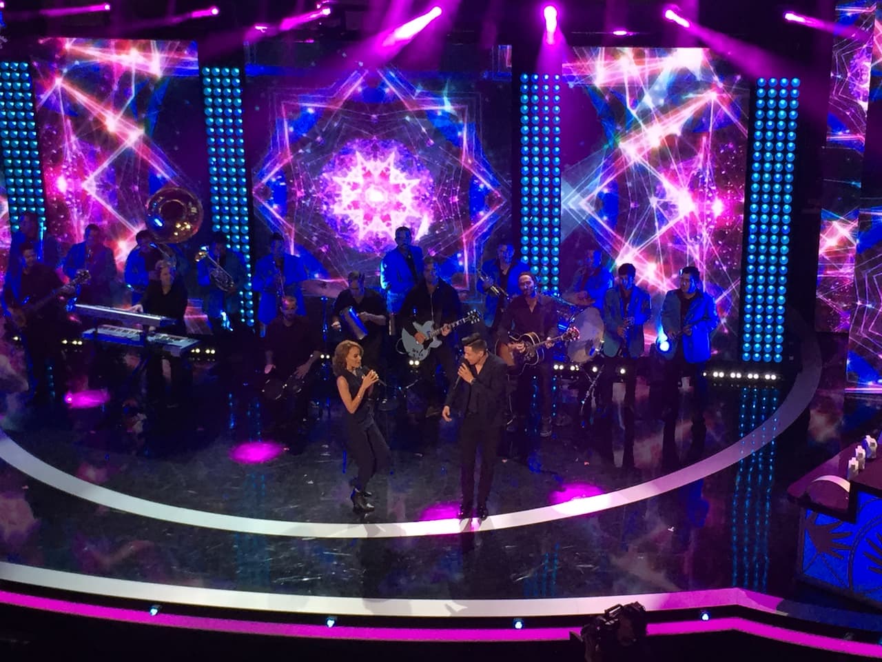 Sin duda, su canción le puso la piel chinita al público.