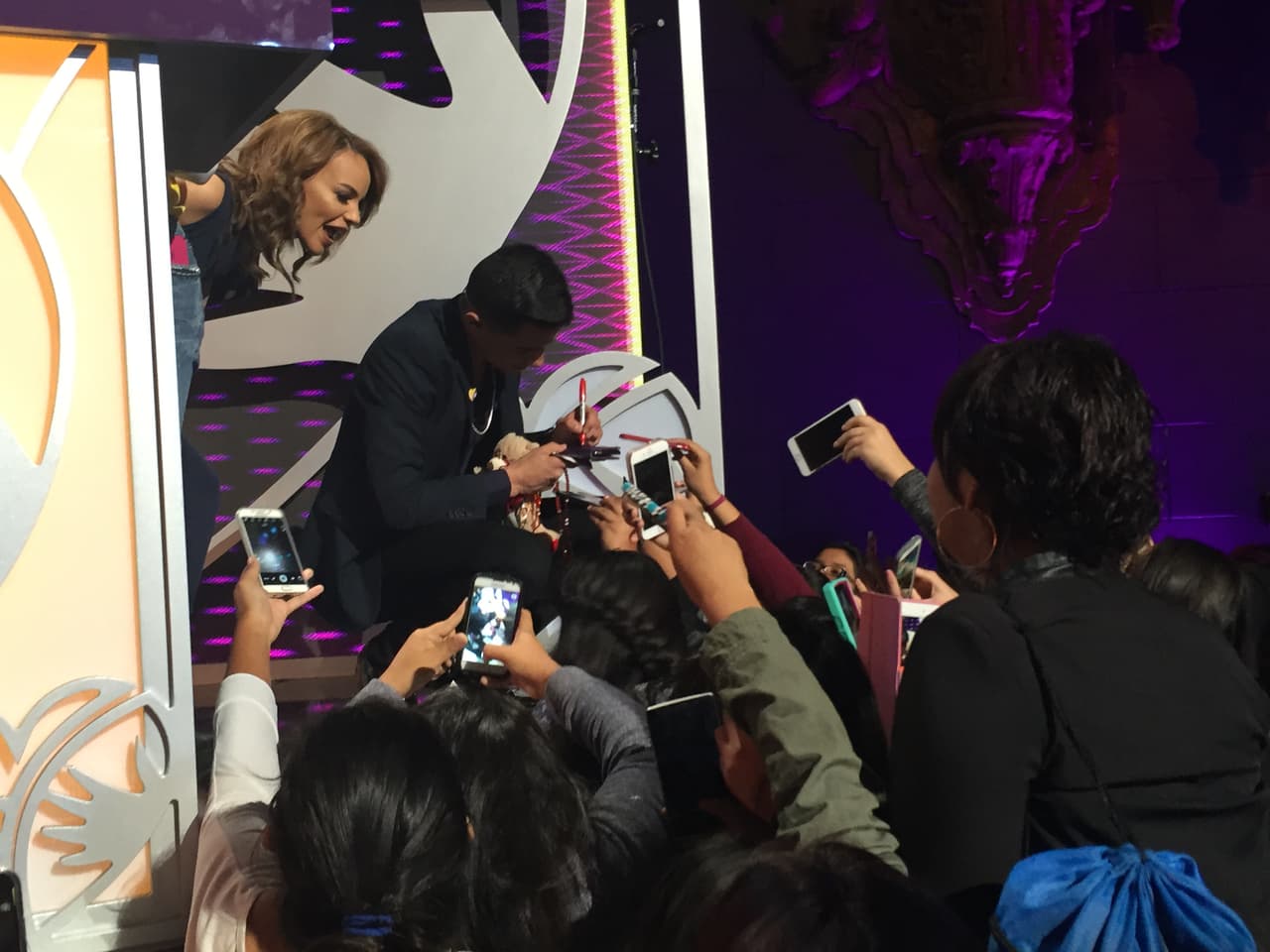 Nadie se quedó sin un autógrafo o una foto.