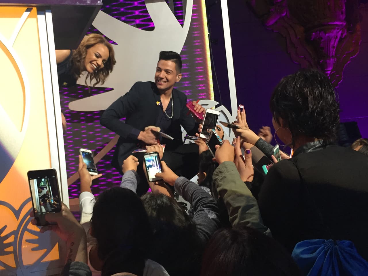 Al terminar su participación, pudieron estar unos minutos con sus fans.