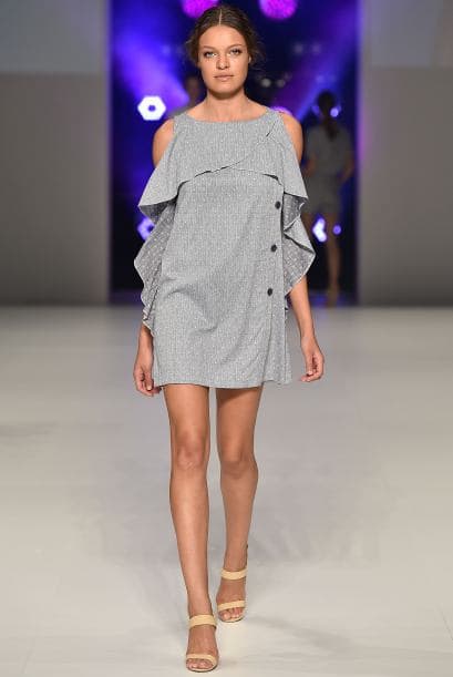 Los cortos de colores sólidos son ideales para el trabajo.