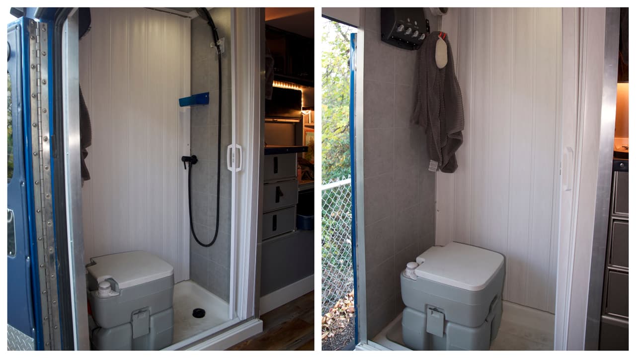 Y a diferencia de otras viviendas rodantes que no cuentan con baño, el puso ducha (con dispensador de jabón y shampoo), así como también un inodoro portátil.