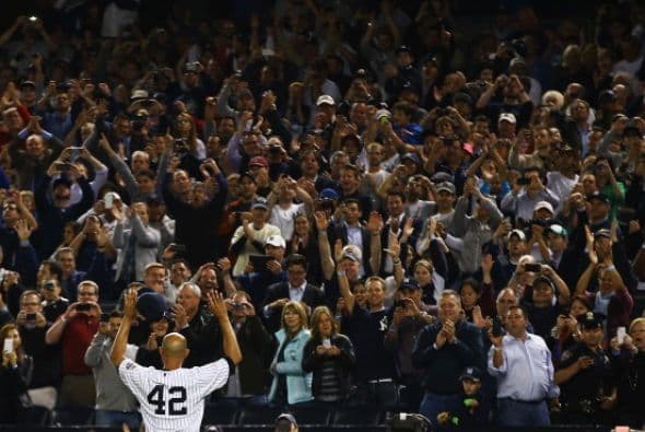 Así el Yankeee Staidium despidió al uno de sus últimos ídolos.