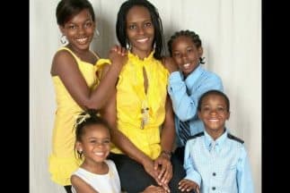 Foto Familiar. (Imagen tomada de Twitter)