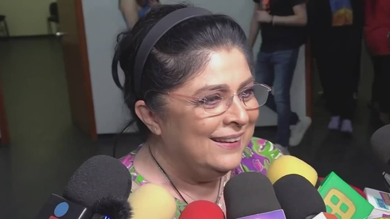 Victoria Ruffo revela que tomó terapia después de su separación de Eugenio Derbez