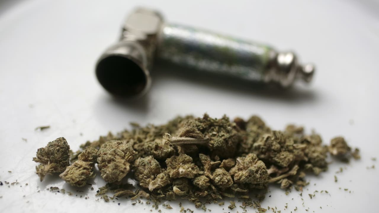 La legalización de la marihuana podría significar el nuevo gran negocio para las tabacaleras 