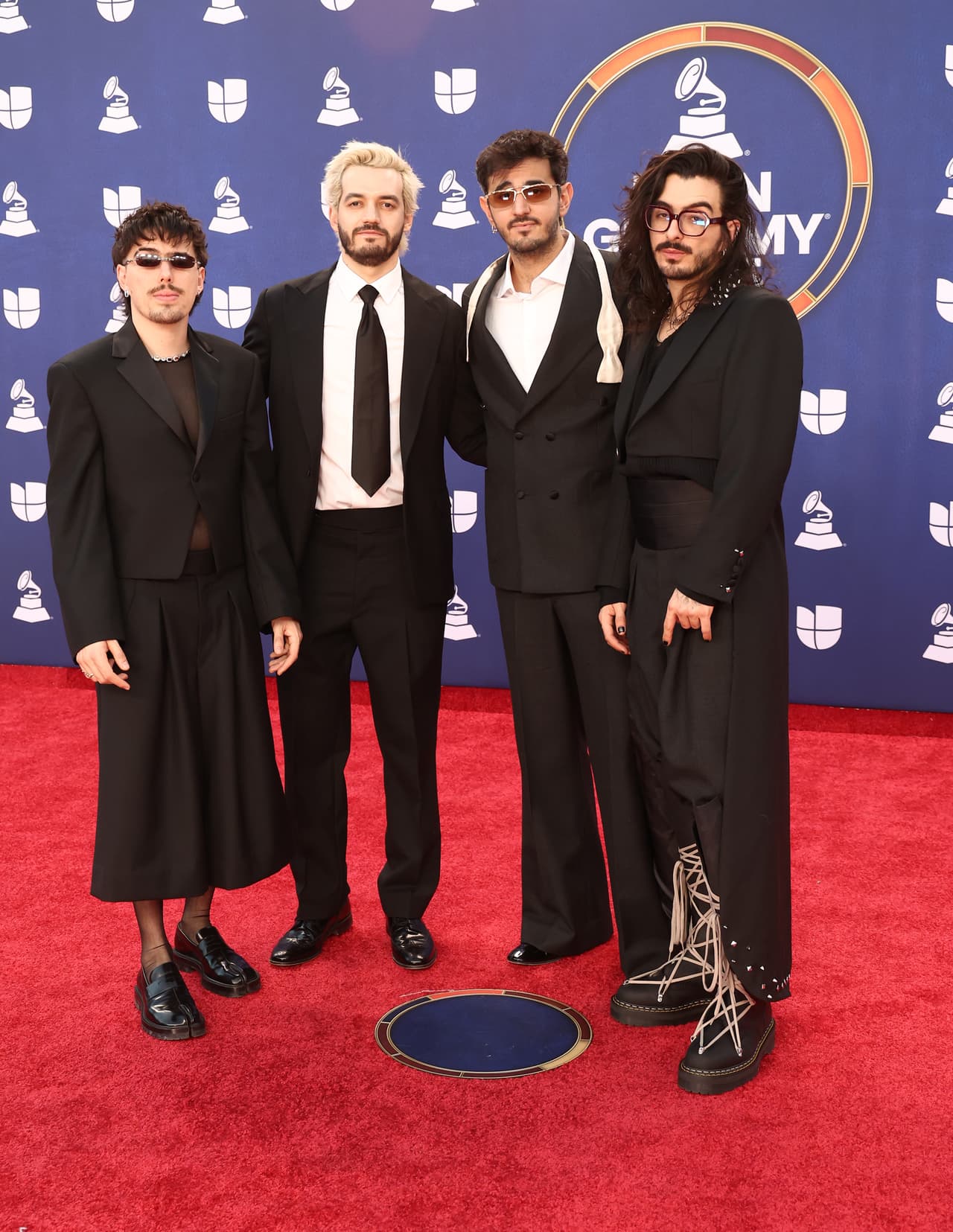 Así vimos posar para las cámaras a los integrantes de Morat.