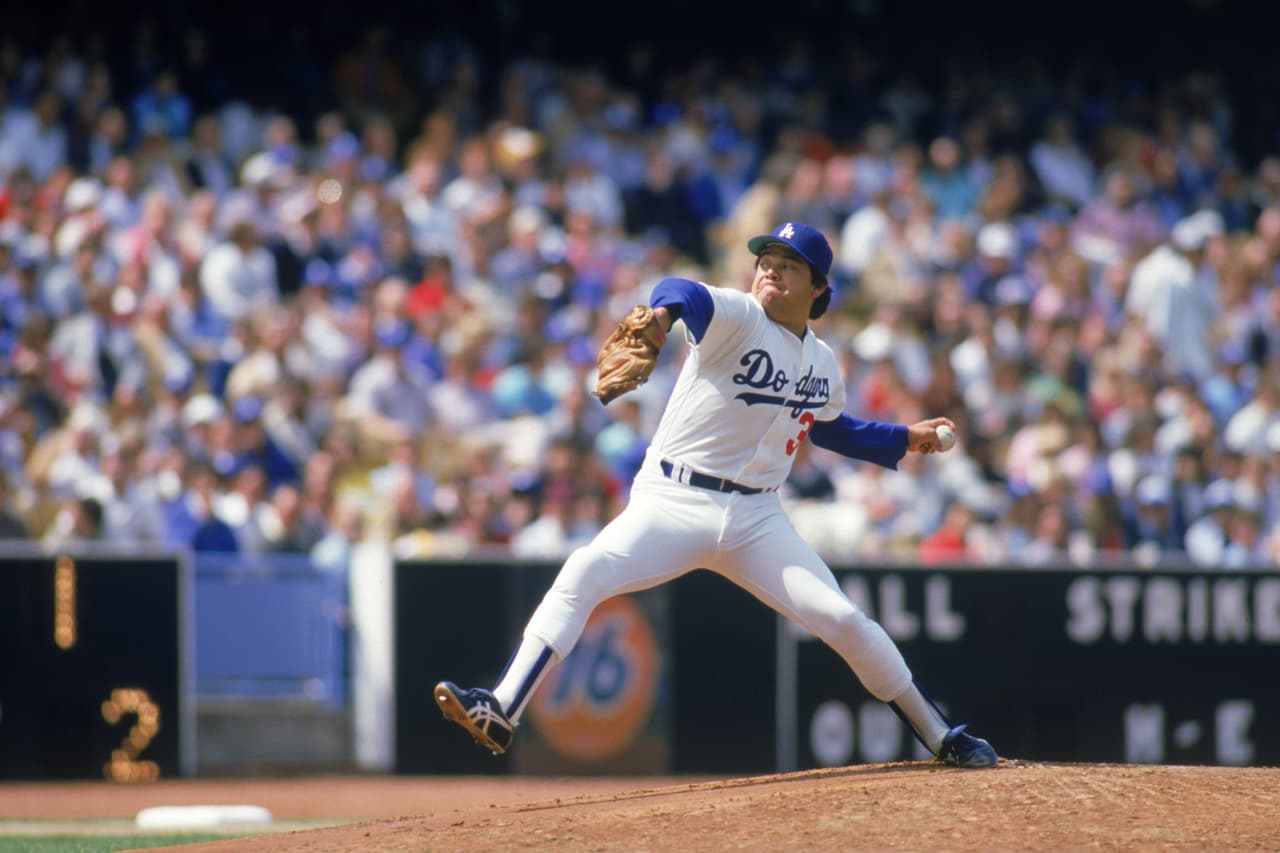 En el regreso de Los Dodgers a una Serie Mundial obliga inevitablemente a recordar a un pitcher que dejó una huella imborrable en las Grandes Ligas: Fernando Valenzuela.