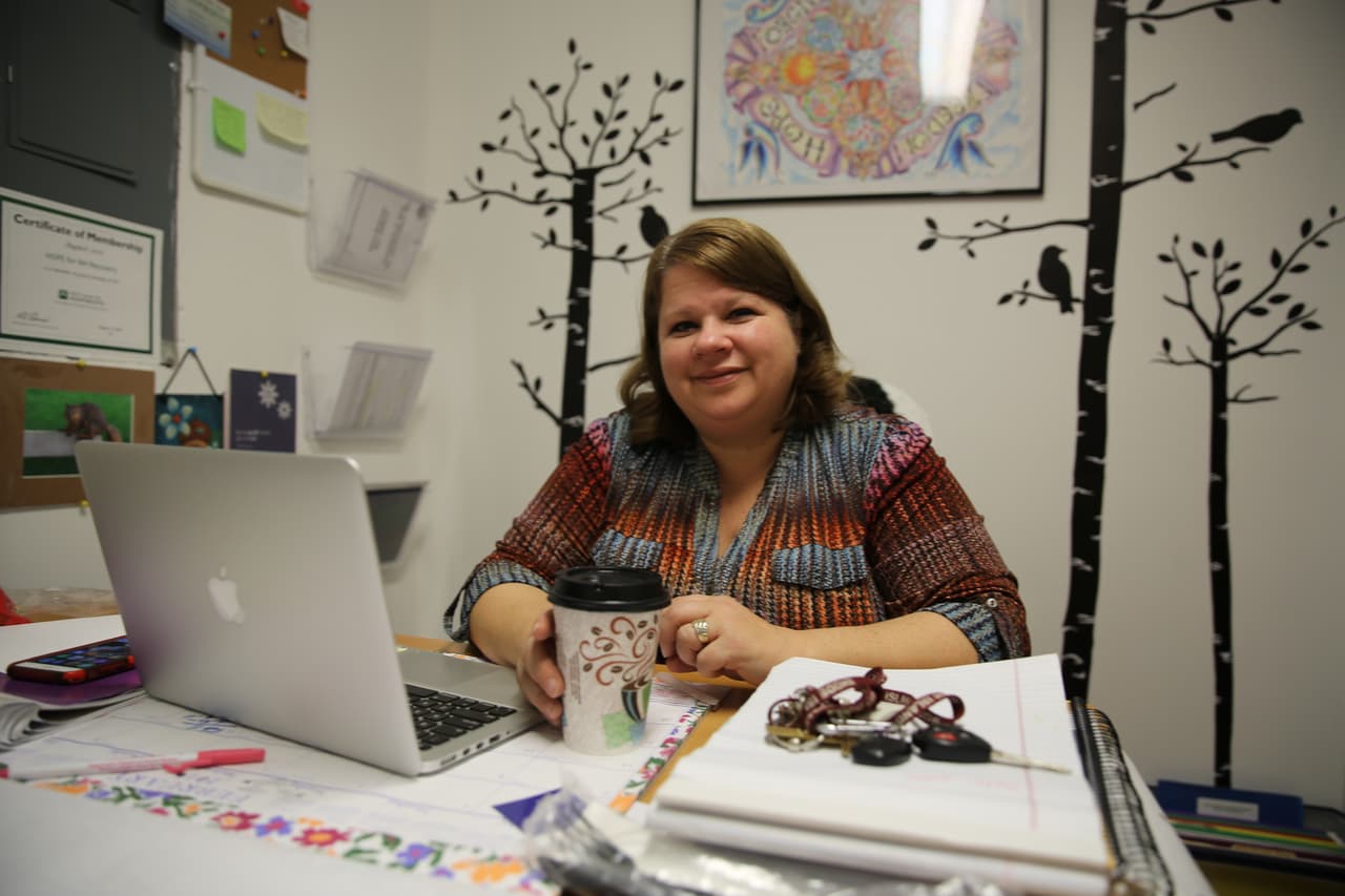 Holly Cekala, directora del centro Hope para personas drogadictas