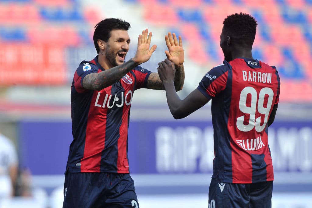Con resultados de bBologna 3-2 Lecce, Cagliari 0-1 Udinese, Hellas Verona 1-5 Lazio, Roma 2-1 Fiorentina y SPAL 1-1 Torino, se da prácticamente por cerrada la jornada 36 del futbol italiano.