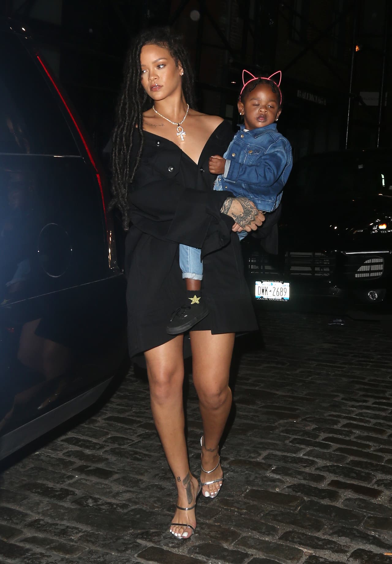 Increíble que la bella de Barbados aún no encuentre al hombre de sus sueños.