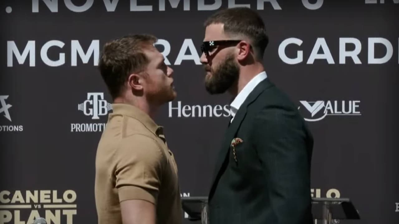 Golpes y sangre en el primer cara cara entre Canelo y Caleb Plant
