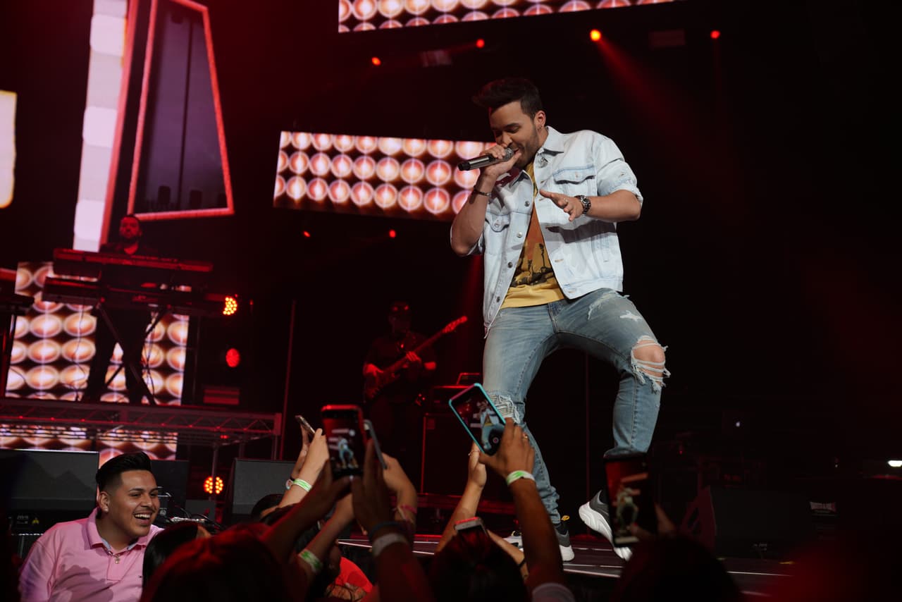 Dio lo mejor de su talento y su música, para quienes lo siguen en todo momento...