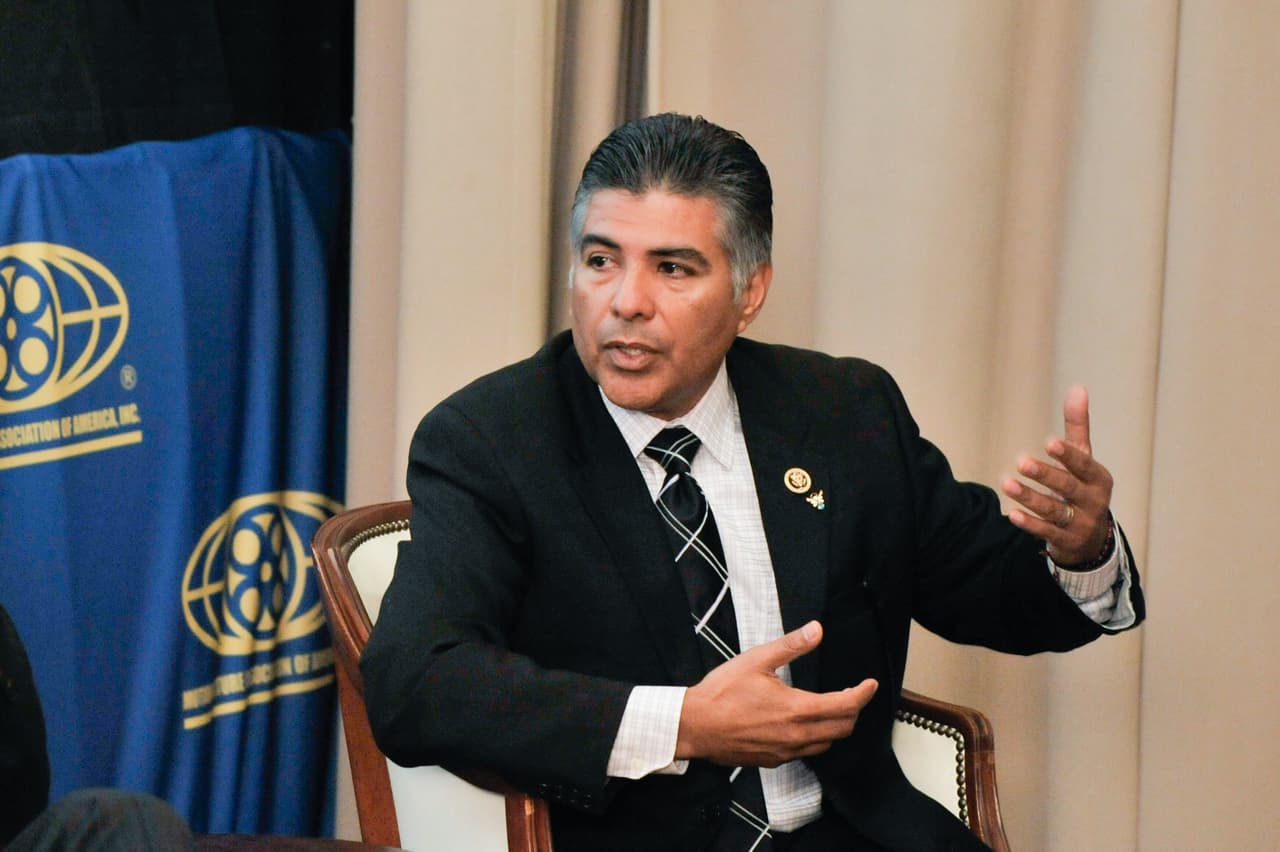 Tony Cárdenas. Representante demócrata por el distrito 29 de California en el Congreso.