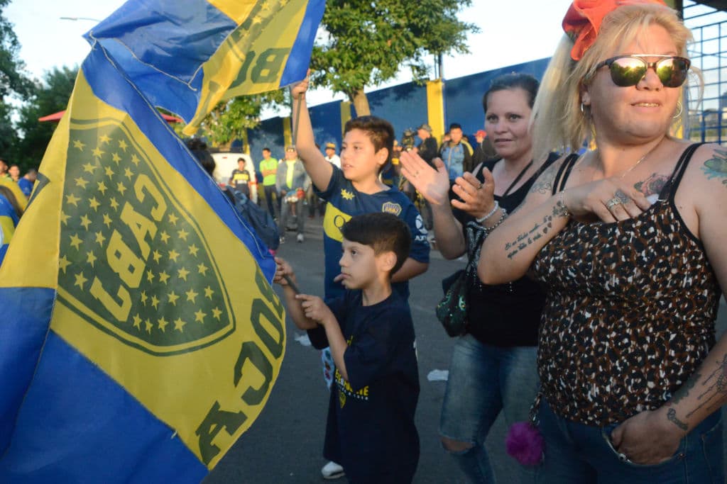Así despidió la afición de Boca Juniors a su equipo antes de viajar a Madrid para la Vuelta de la Final de la Copa Libertadores de América que se jugará el domingo entrante.