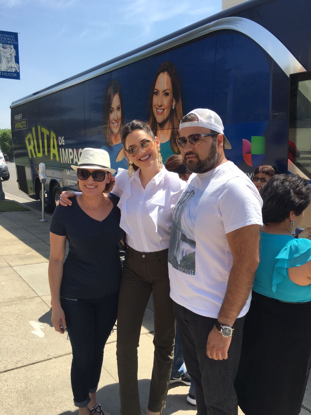 Michelle compartió también con toda la gente de Fresno.