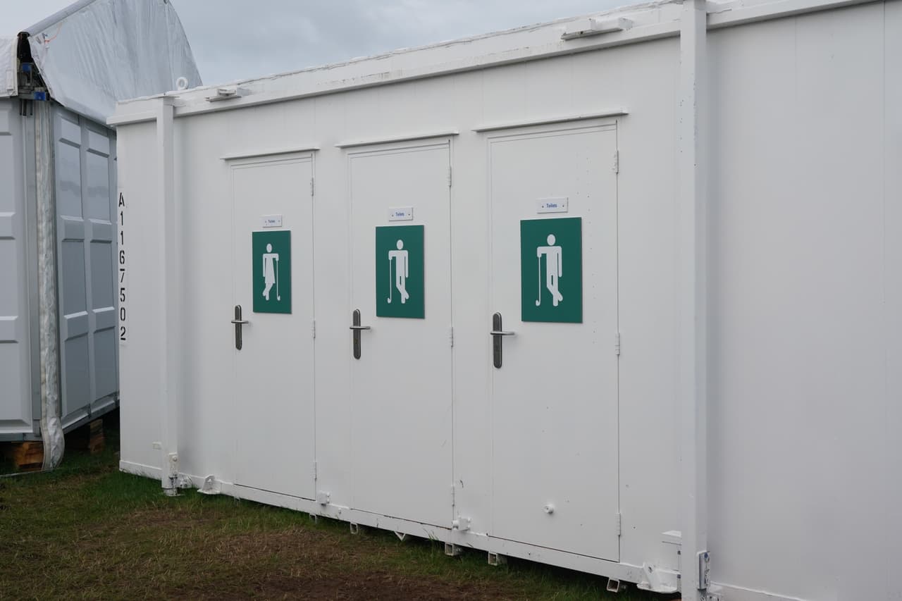 Limpieza de baños portátiles