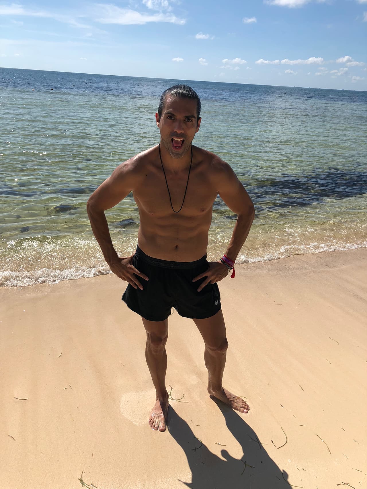 Al terminar, Keven aprovechó para demostrar su atlético cuerpo. No le pierdas la pista al Sueño Americano, pues con su llegada a la Aldea pondrán a todos a temblar en Reto 4 Elementos, martes a viernes 7PM/6C por Unimás.