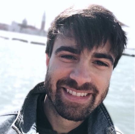 Sin embargo, las nuevas declaraciones del actor de 'Sueño de amor' podrían indicar que, al menos de su parte, sí existe la intención de conquistarla.