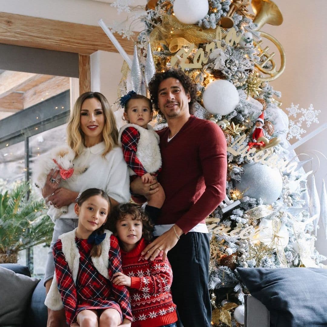 En 2010 comenzó su relación con
<b> Karla Mora</b>, con quien vivió en unión libre durante varios años hasta que se casaron en 2017. Tienen dos hijos, Lucciana, Guillermo y Karla.
<br>