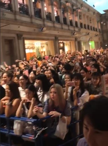 A pocos minutos de la presentación de CNCO así lucía el Venus Fort.