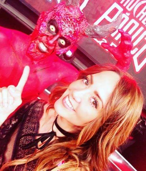 ¡Estamos muy emocionados por celebrar Halloween! ¿Ya saben de qué se disfrazarán este año?.