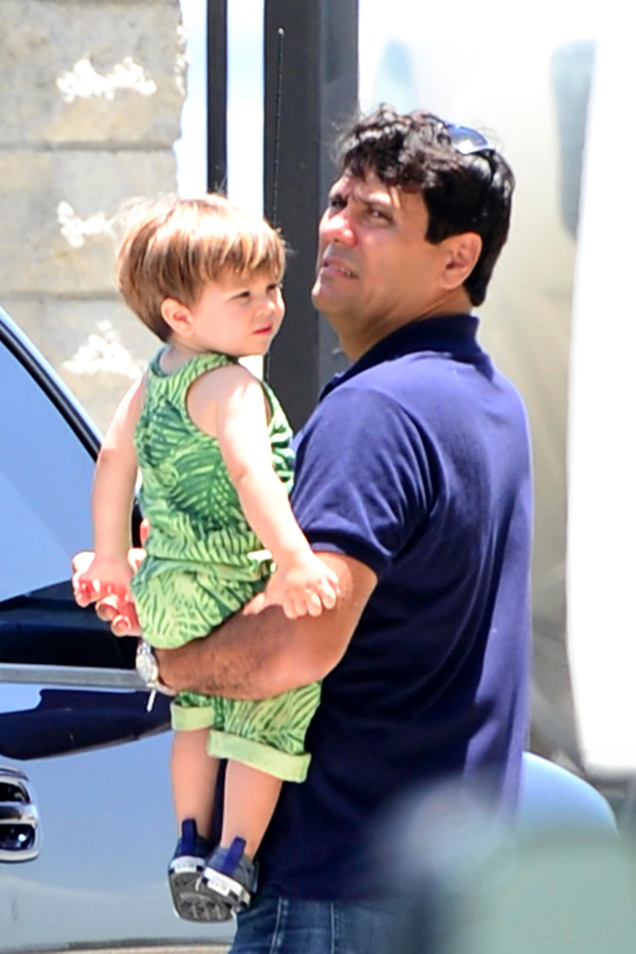 Sencillo que grabó junto a Carlos Vives y el video fue hecho en Barranquilla, Colombia.