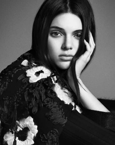 Kendall Jenner parece no tener suerte - o interés - en el amor.
