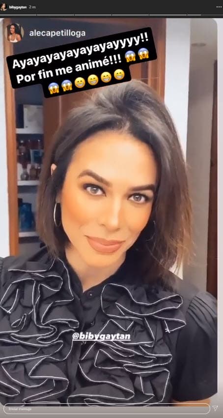 En la publicación la actriz escribió: "Sí, 
<b>¡ya era tiempo de un cambio!</b> ¡Ay Paula Capetillo!".
<br>